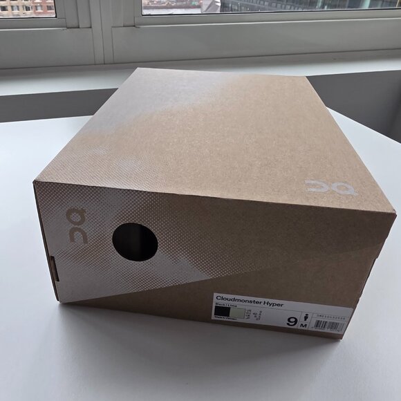 On Cloudmonster Hyper - 9 - Black/Lima - New in Box - Picture 2 of 4